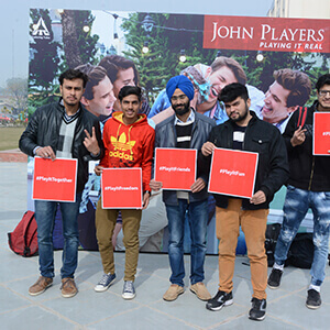 Zoom & John Players Buddiez